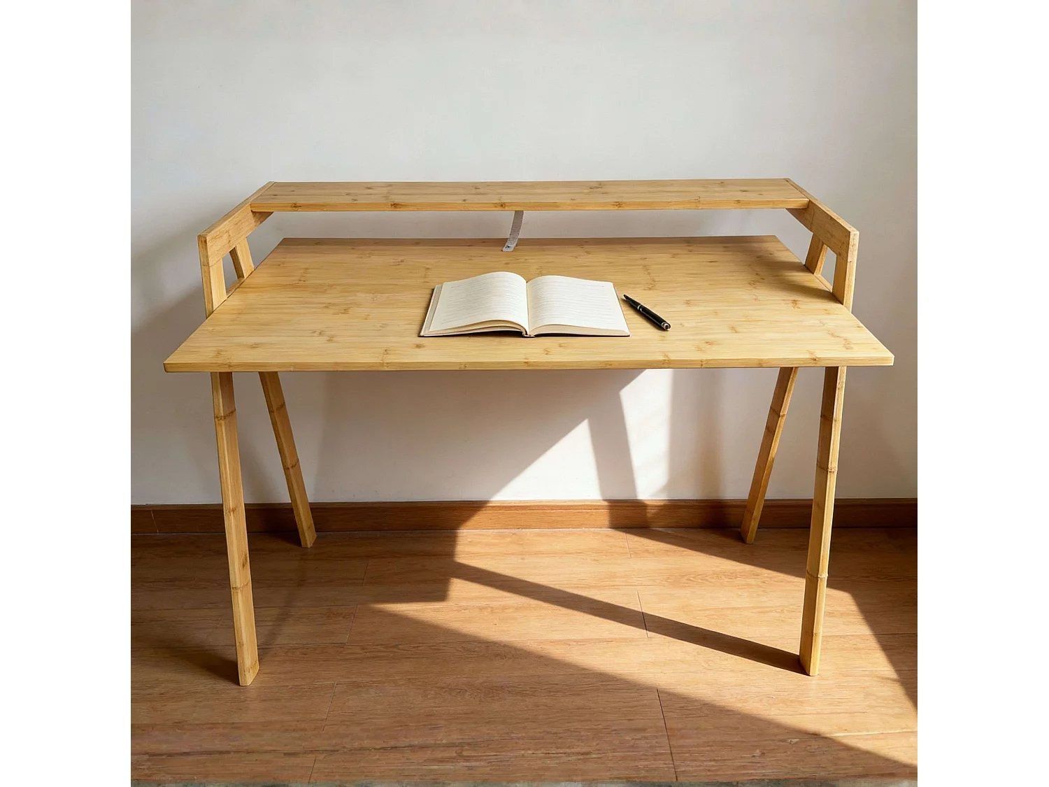 Mesa de estudo em bambu marrom, 75x113x60 cm