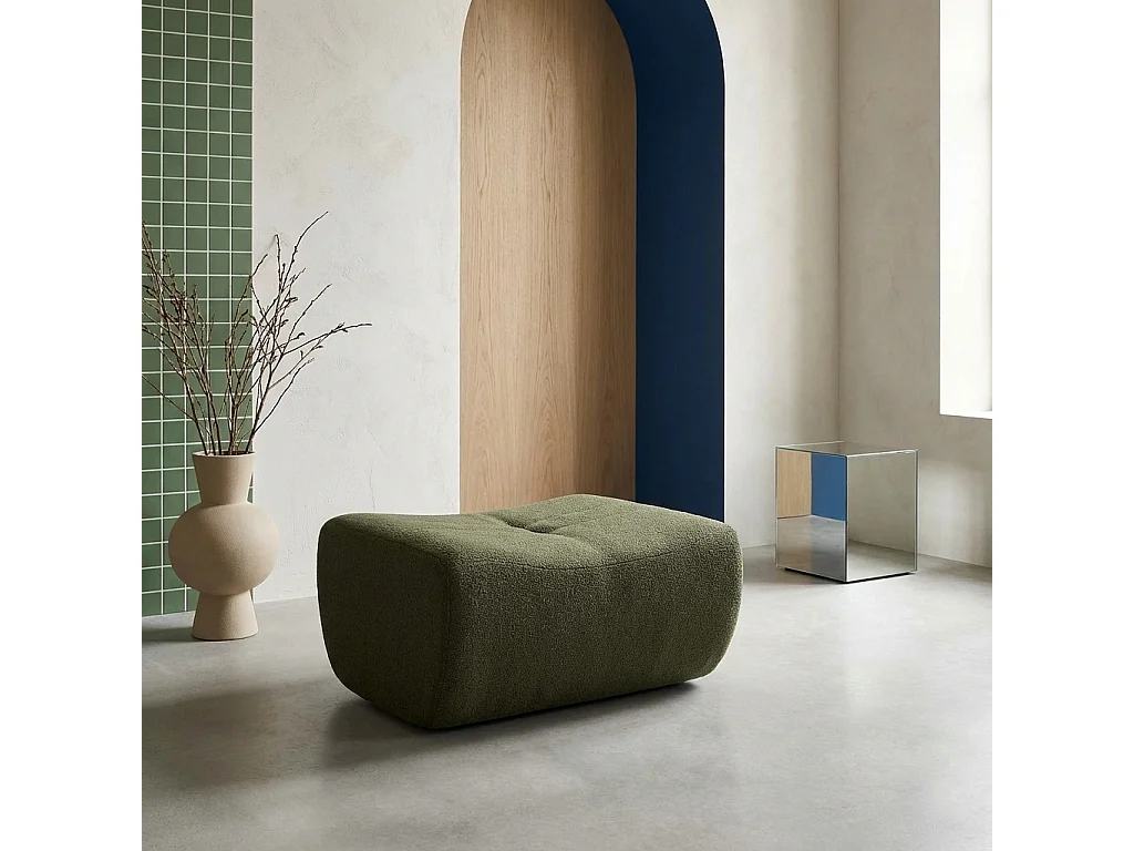 Poggiapiedi per poltrona sokol in bouclé testurizzato, verde kaki