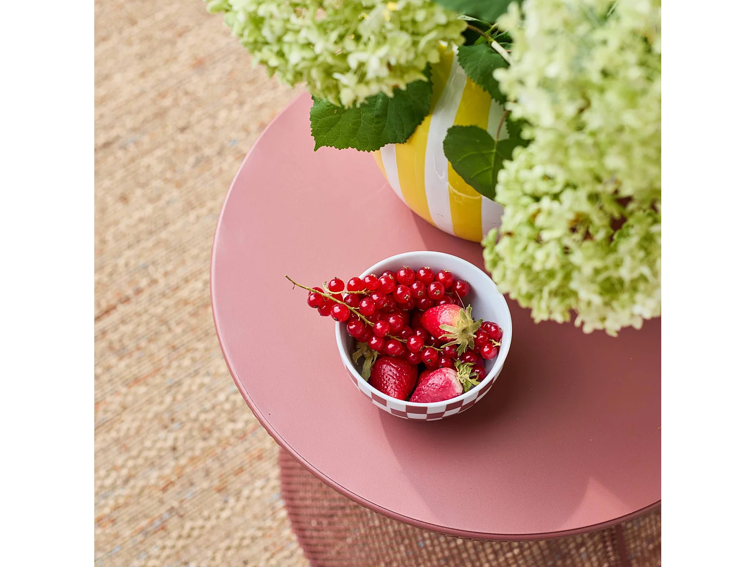 Table d'appoint extérieure acier effet grillagé terracotta - Tivo