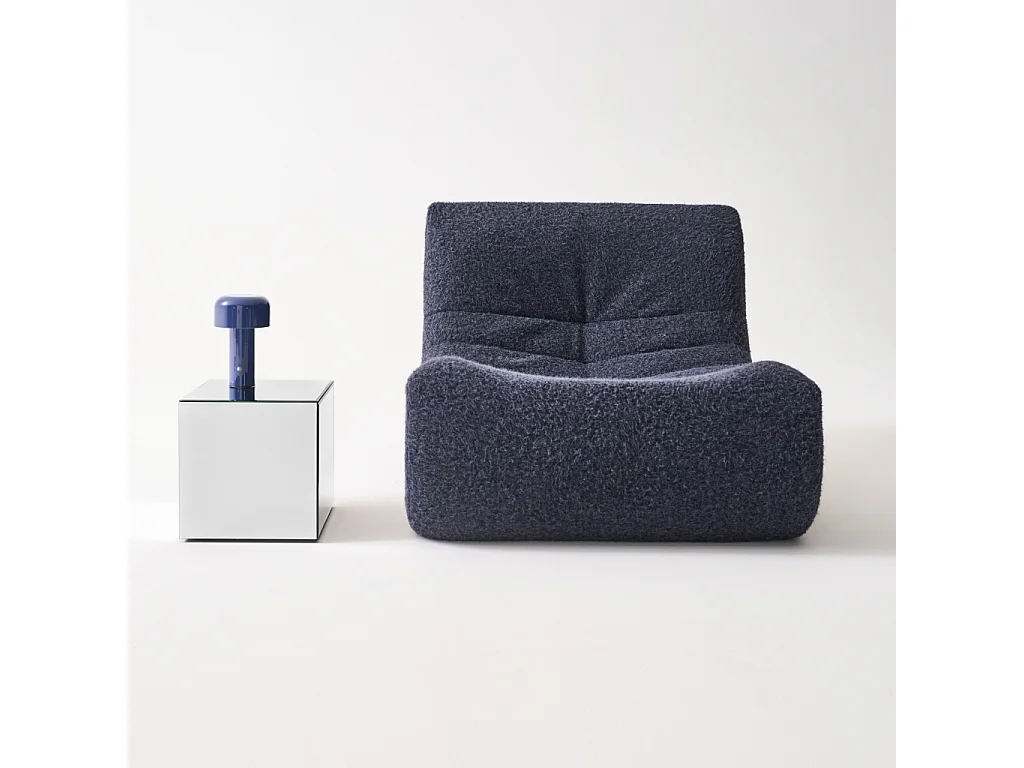 Mesa cúbica con espejos, 30cm transparent