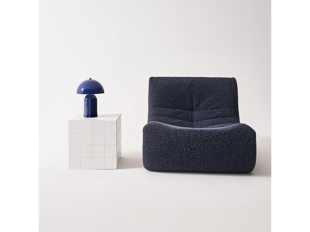 Tavolino cubico effetto piastrelle di cemento, bianco