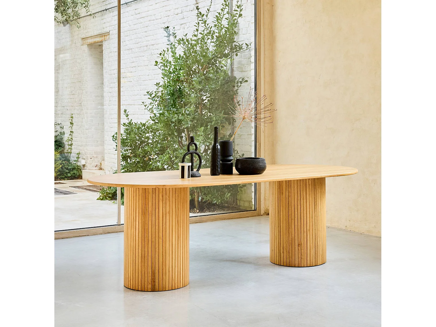 Table à manger oblongue bois d'hévéa et placage chêne 8 places naturel - L 220 x P 100 x H 73 cm - Estelle