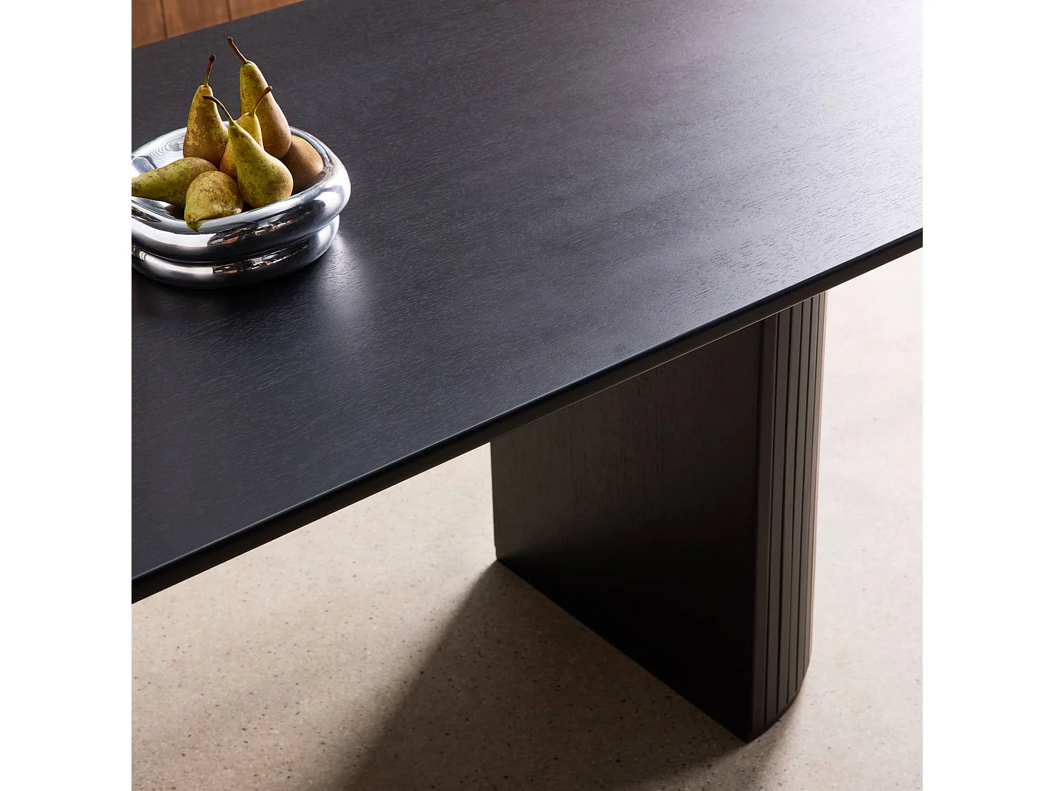 Mesa de comedor oblonga de madera de hevea y chapa de roble de 6 a 8