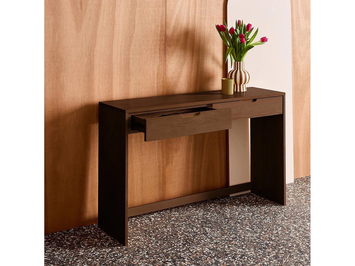 Consola de madera con 2 cajones, 120cm  nogal