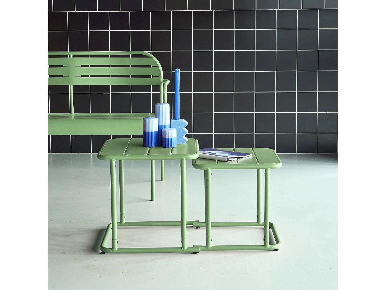 Set tavolini da esterno quadrati in acciaio, verde