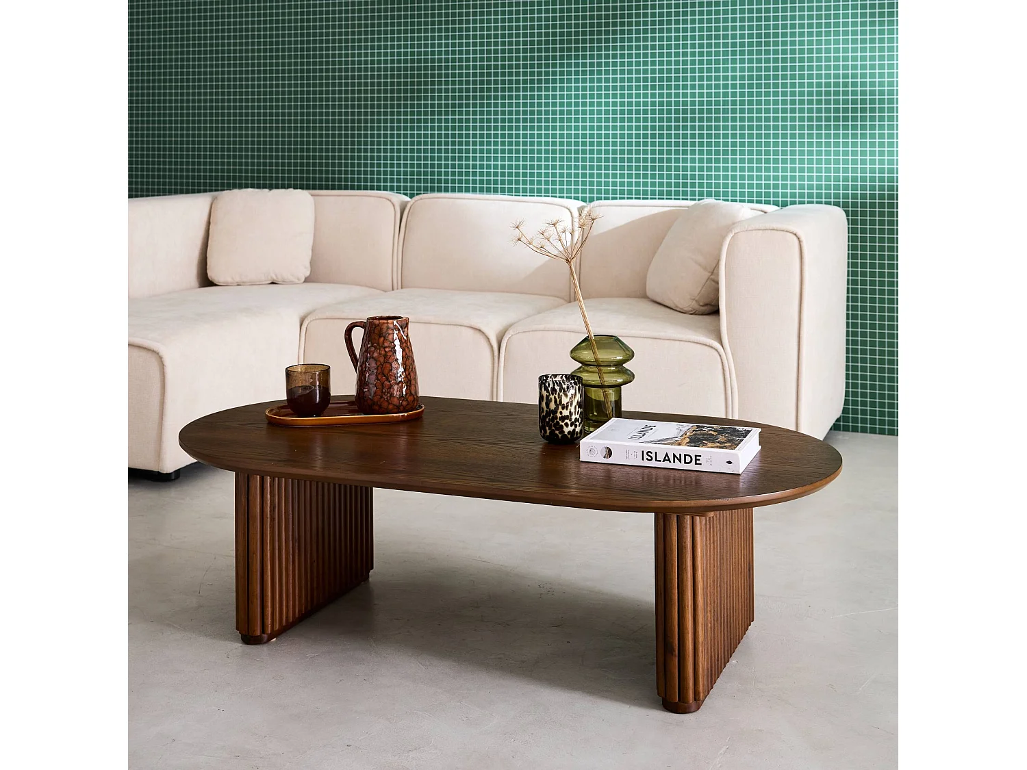 Table basse ovale bois d'hévéa placage chêne teinte noyer - L 122 x P 65 x H 35 cm - Gabrielle