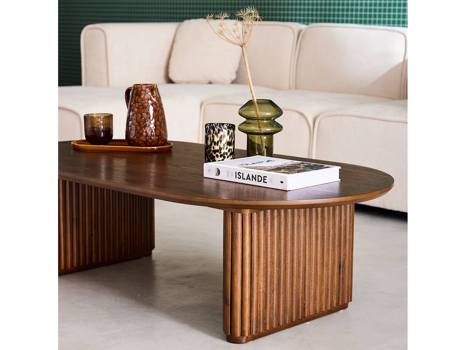 Table basse ovale bois d'hévéa placage chêne teinte noyer - L 122 x P 65 x H 35 cm - Gabrielle