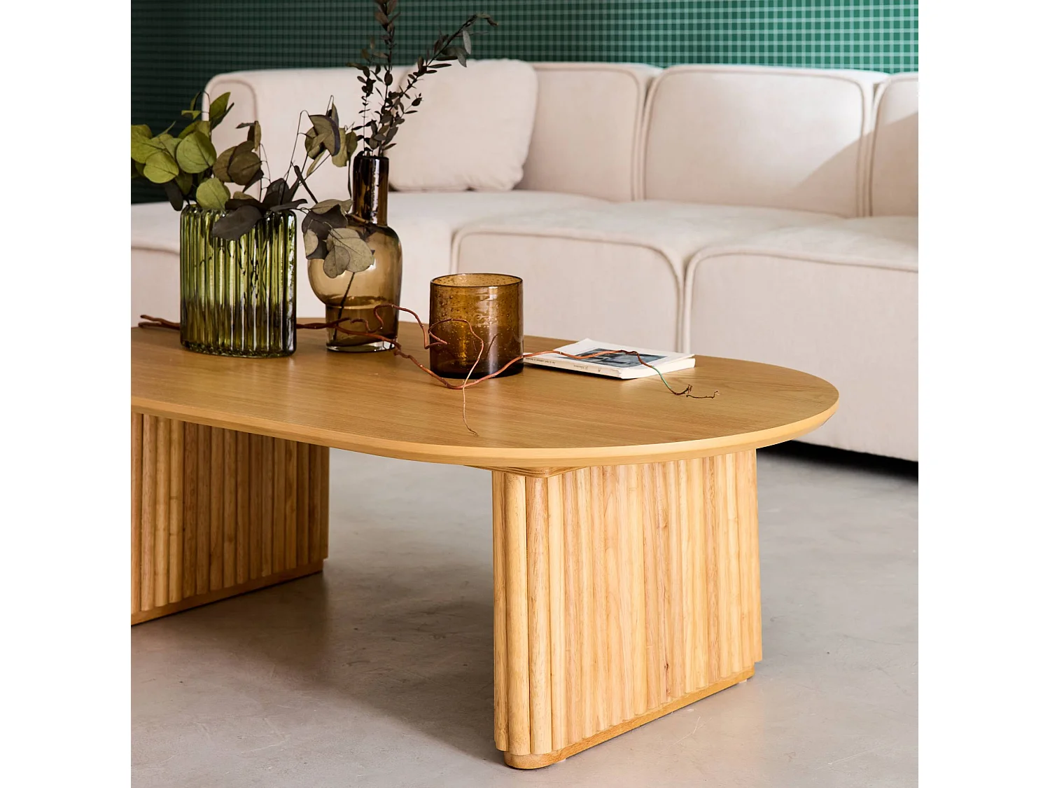 Table basse ovale bois d'hévéa placage chêne - L 122 x P 65 x H 35 cm - Gabrielle