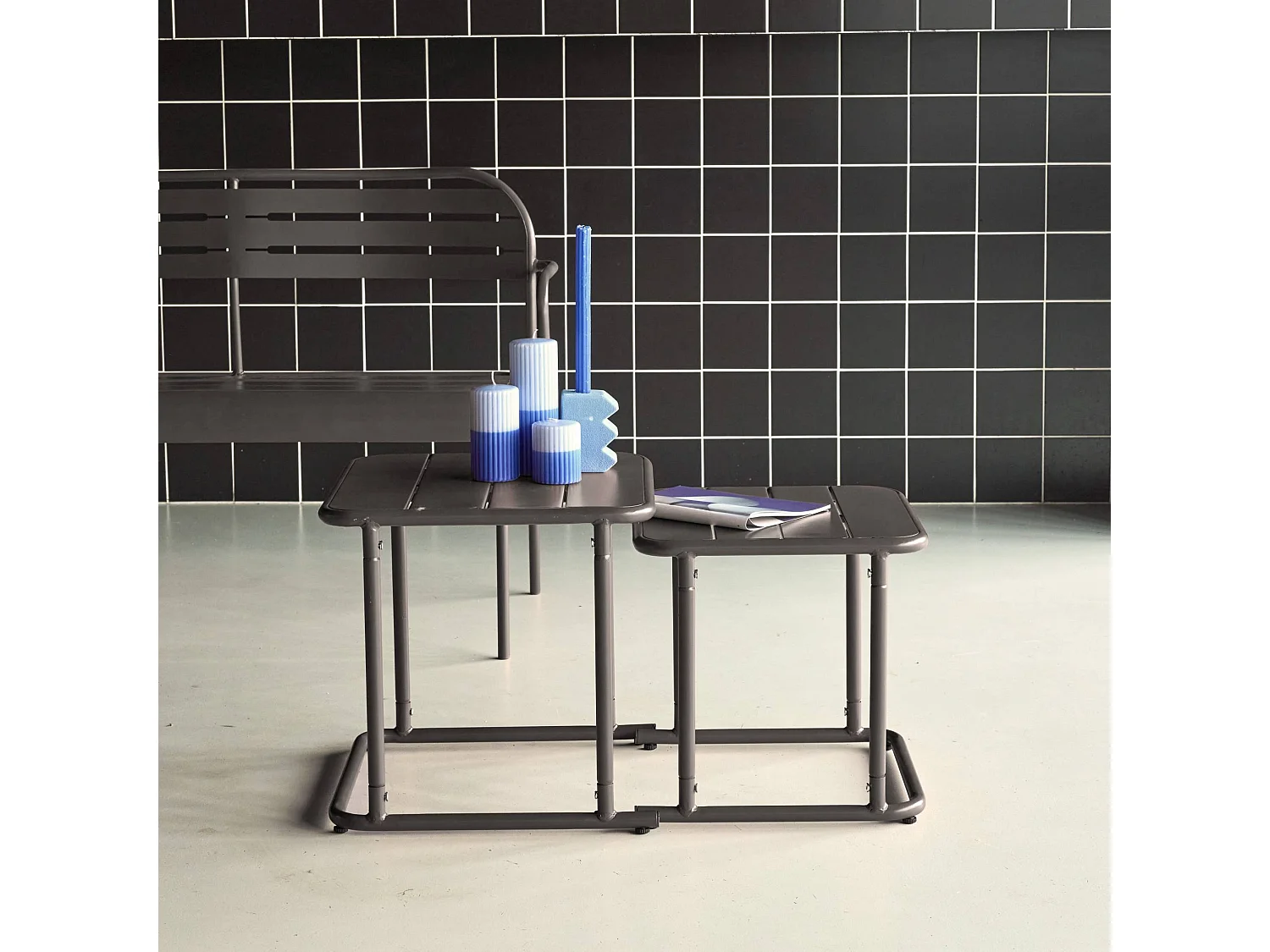 Set tavolini da esterno quadrati in acciaio, antracite