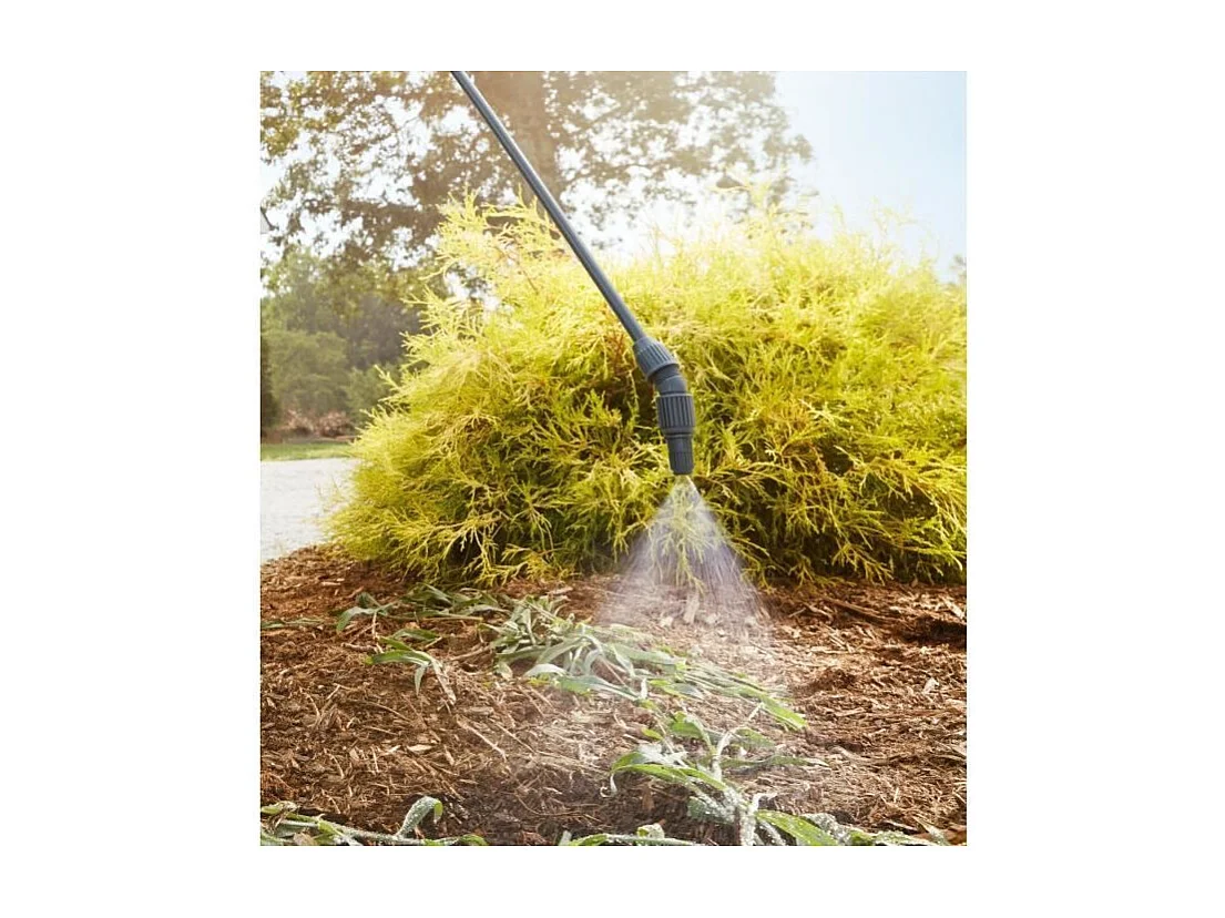 Plecakowy opryskiwacz RYOBI 18V One+ 15L, regulowane ciśnienie 2,4-6,2 bar, 2 dysze, lancet 147,5 cm, bez baterii