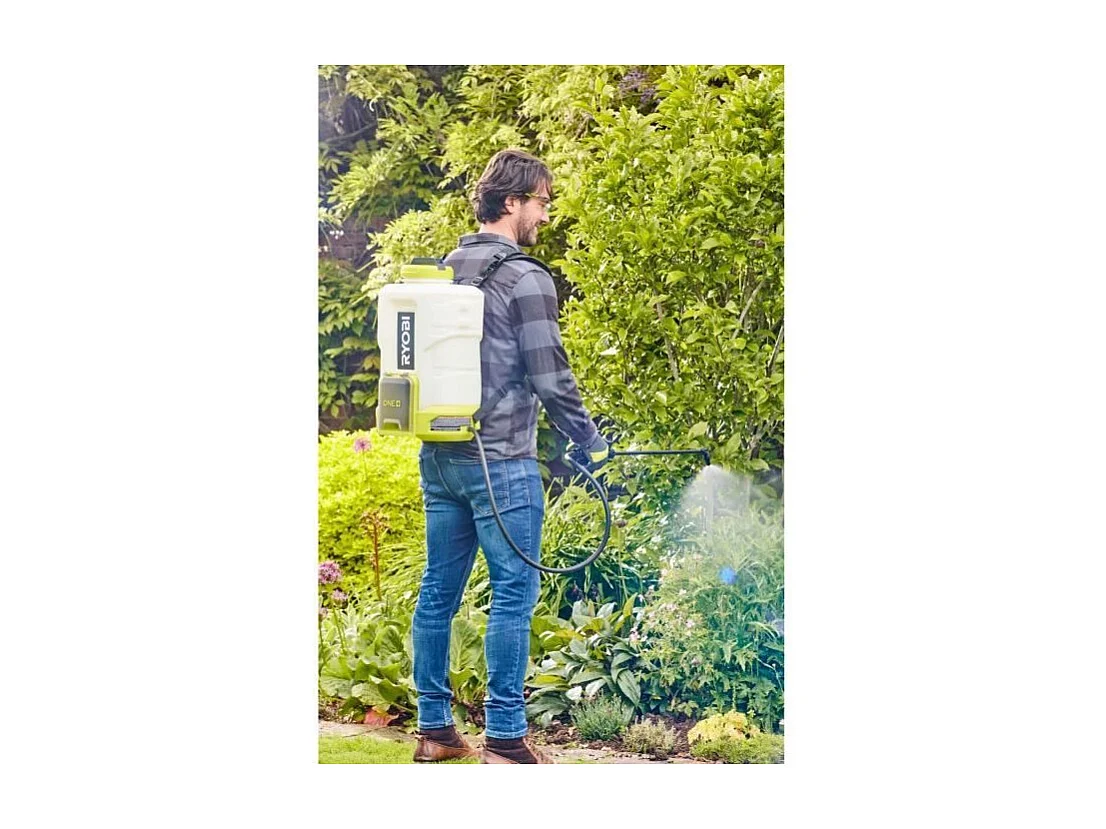 Plecakowy opryskiwacz RYOBI 18V One+ 15L, regulowane ciśnienie 2,4-6,2 bar, 2 dysze, lancet 147,5 cm, bez baterii