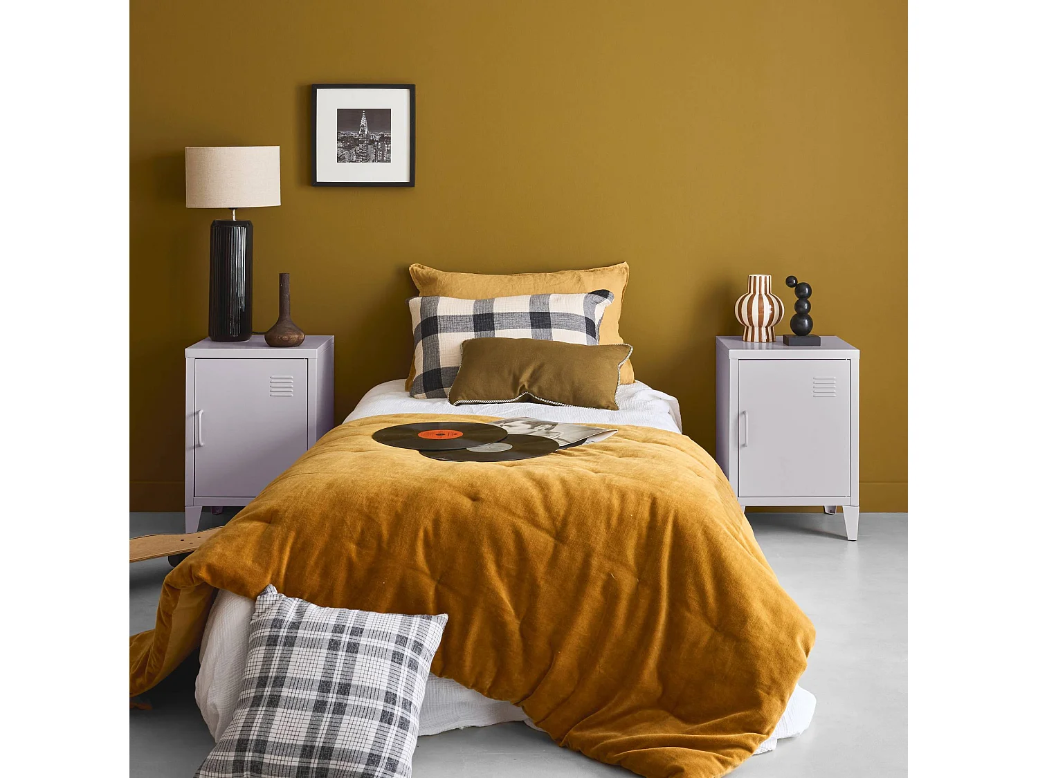 Set 2 comodini industriali, 1 anta, lilas