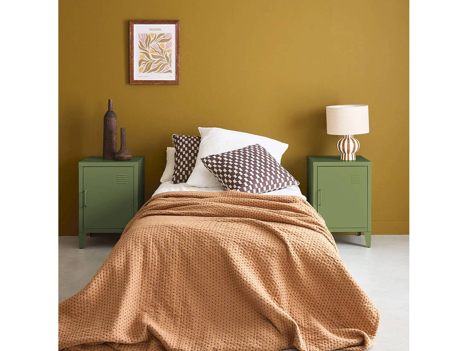 Set 2 comodini industriali, 1 anta, verde kaki