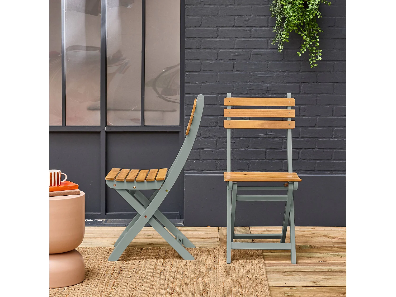 Lot de 2 chaises de jardin CALENA pliables acacia kaki. 40 x 52 x 85 cm