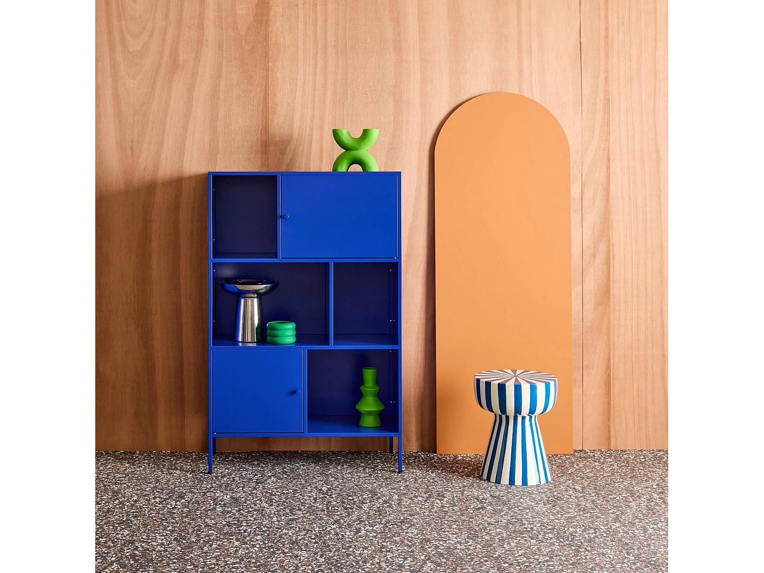Buffet. meuble de rangement industriel métal bleu 6 compartiments. L 80 x P 35 x H 125cm - Oklahoma