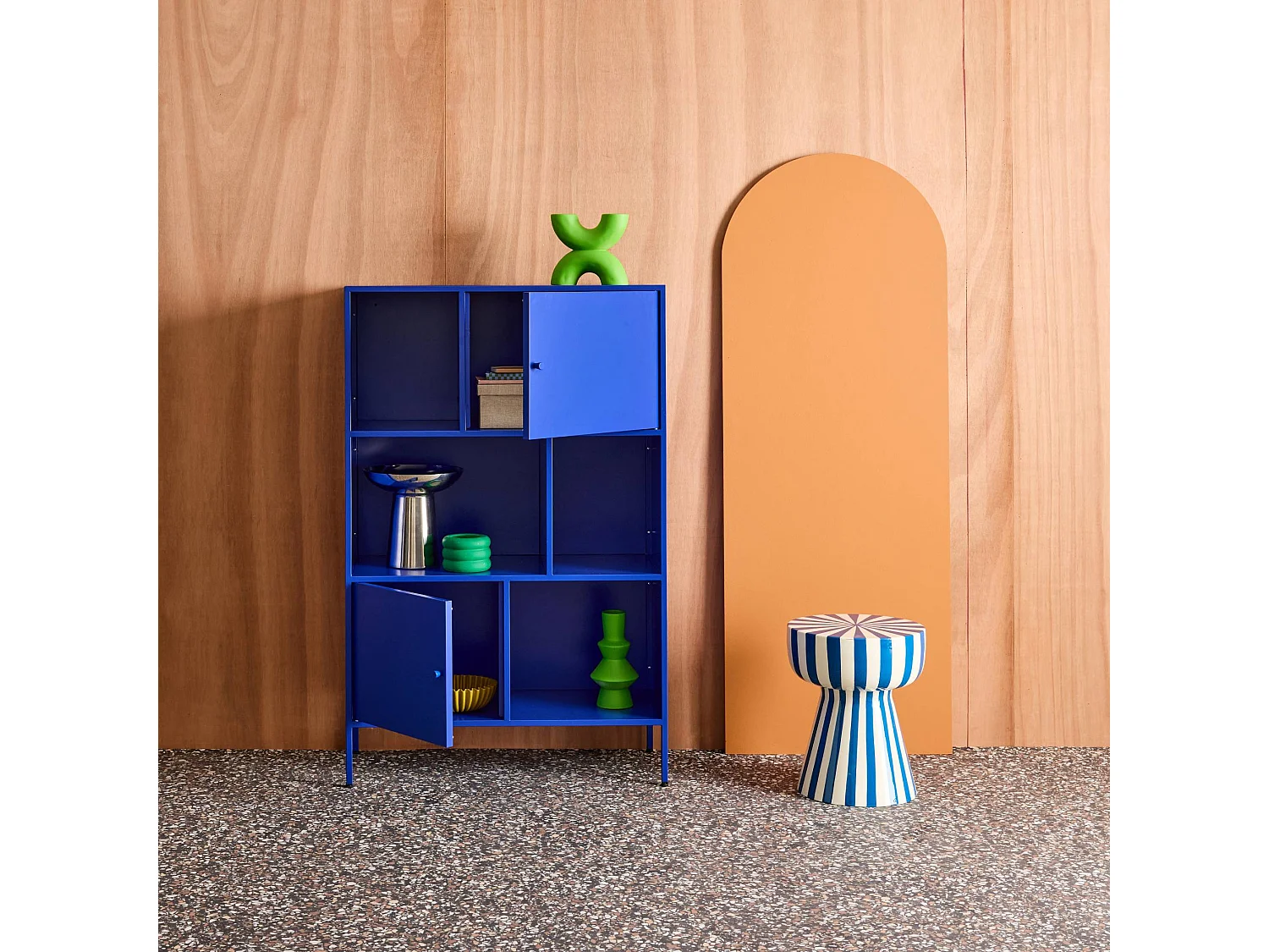 Buffet. meuble de rangement industriel métal bleu 6 compartiments. L 80 x P 35 x H 125cm - Oklahoma