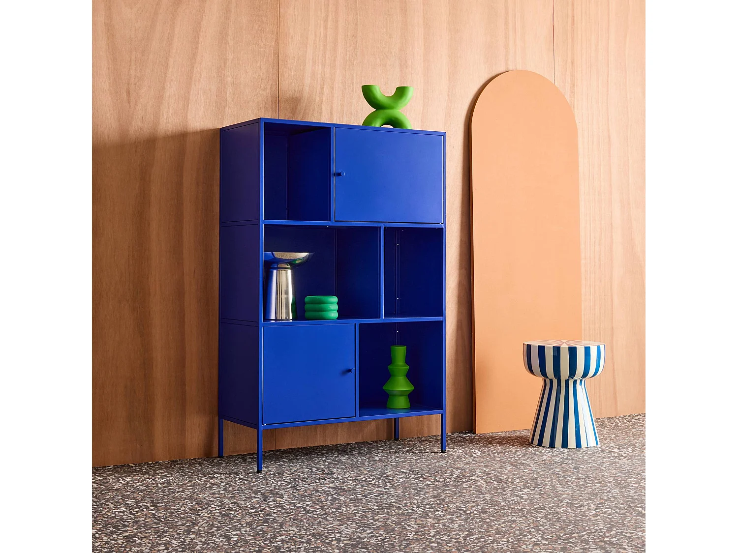 Buffet. meuble de rangement industriel métal bleu 6 compartiments. L 80 x P 35 x H 125cm - Oklahoma