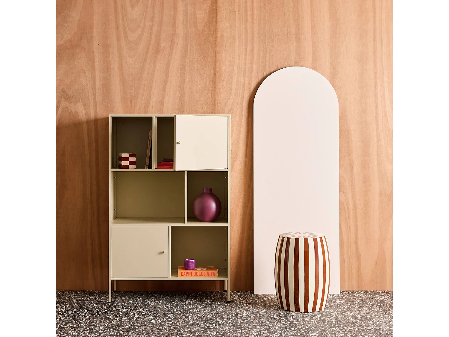 Buffet. meuble de rangement industriel métal crème 6 compartiments. L 80 x P 35 x H 125cm - Oklahoma