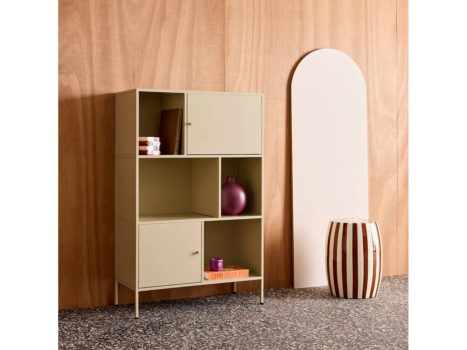 Buffet. meuble de rangement industriel métal crème 6 compartiments. L 80 x P 35 x H 125cm - Oklahoma