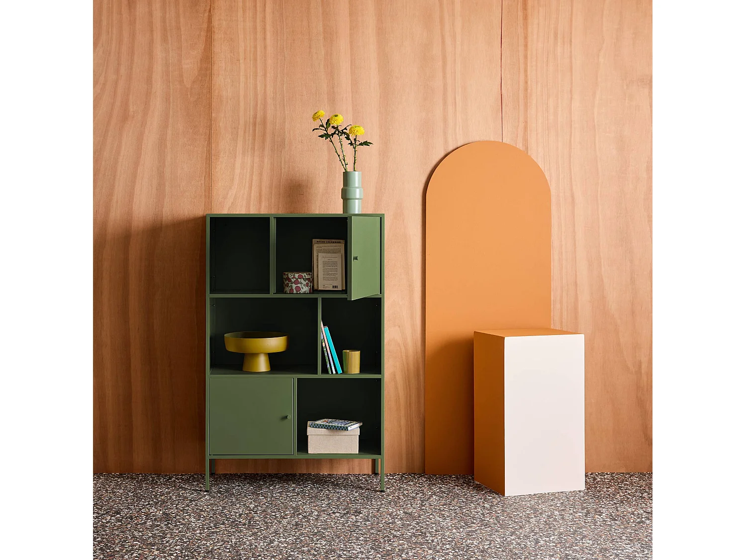 Buffet. meuble de rangement industriel métal vert 6 compartiments. L 80 x P 35 x H 125cm - Oklahoma