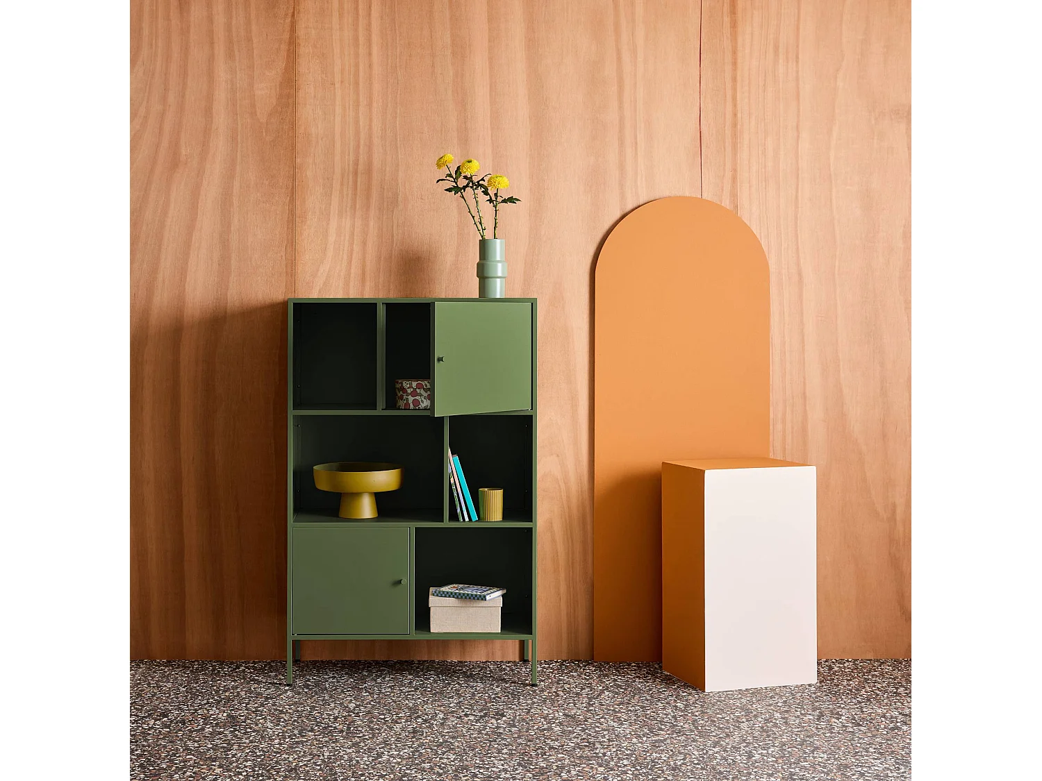 Buffet. meuble de rangement industriel métal vert 6 compartiments. L 80 x P 35 x H 125cm - Oklahoma