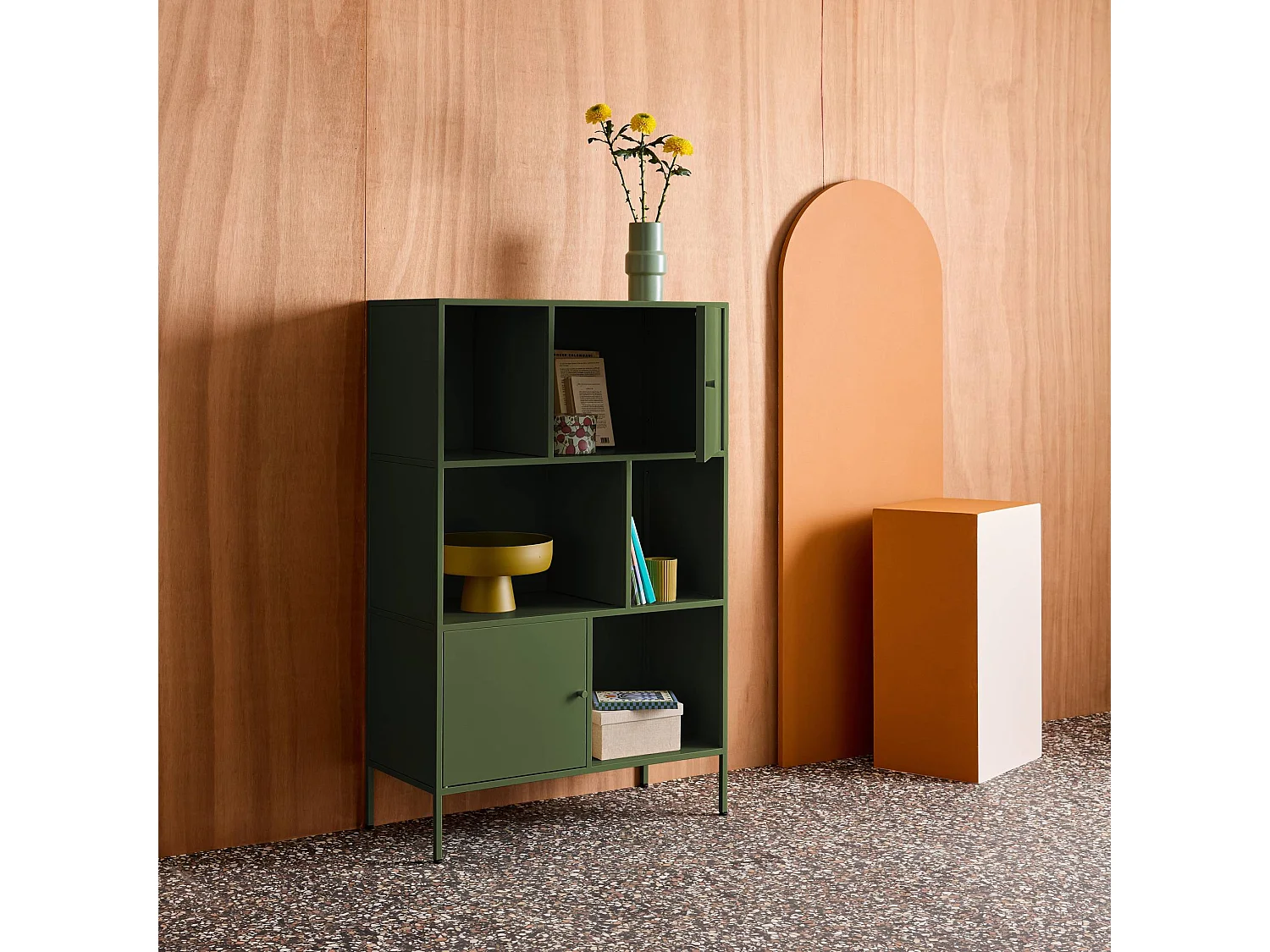 Buffet. meuble de rangement industriel métal vert 6 compartiments. L 80 x P 35 x H 125cm - Oklahoma