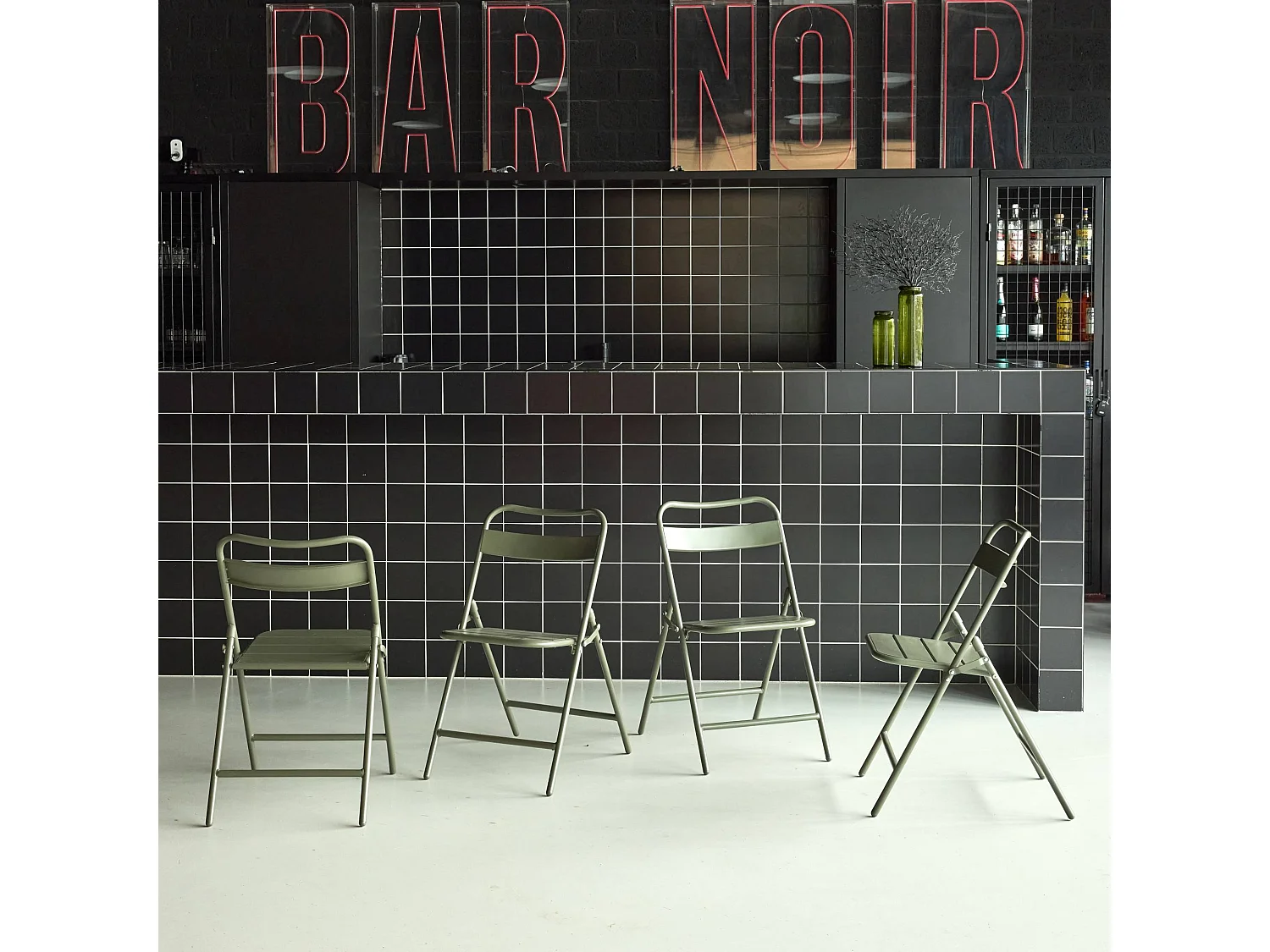 Lot de 4 chaises de jardin pliante acier kaki. 44.3 x 49 x 79.7 cm - Amélia