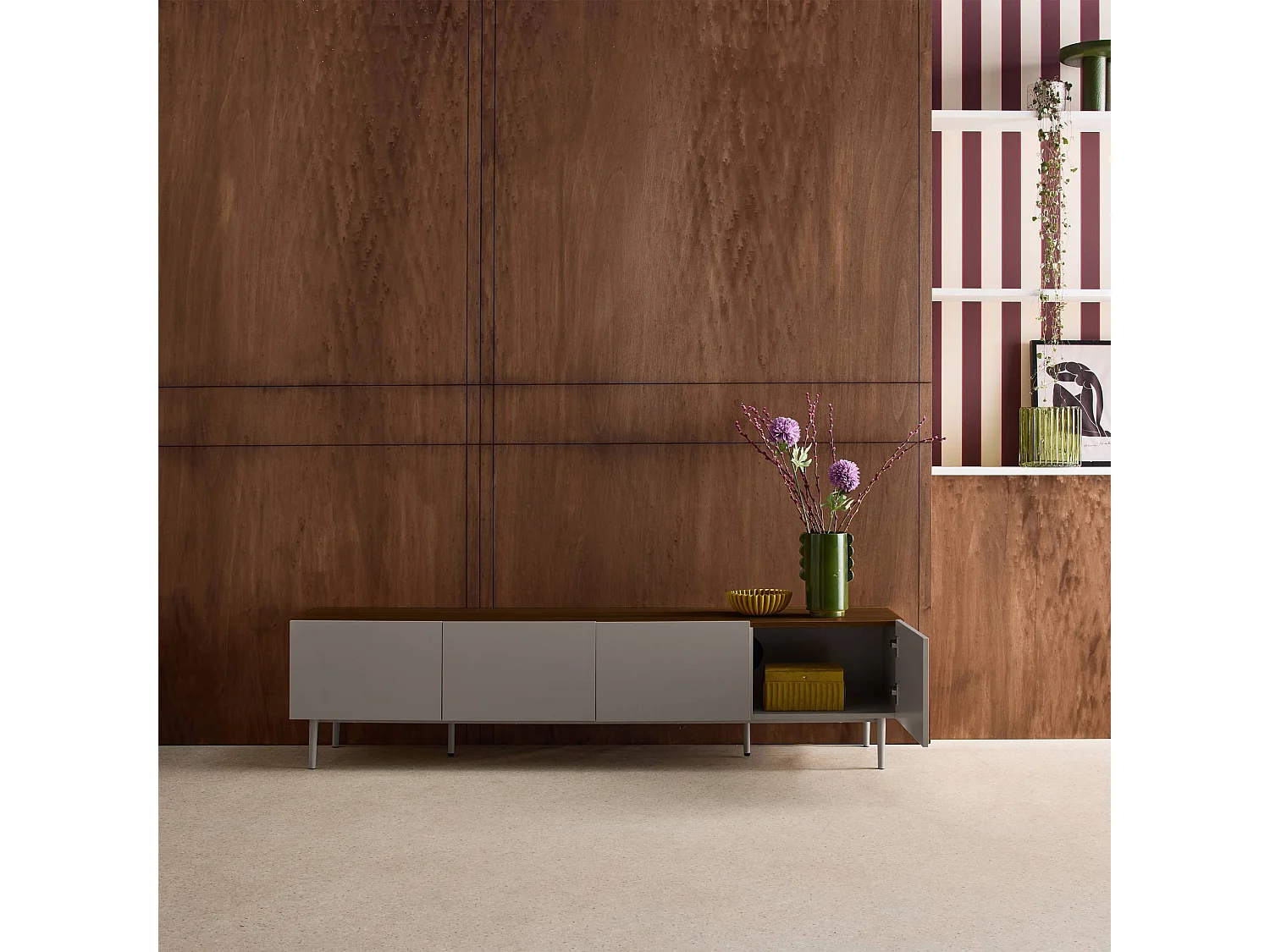 Meuble TV métal et décor bois 4 portes 180cm gris et noyer - Ashton