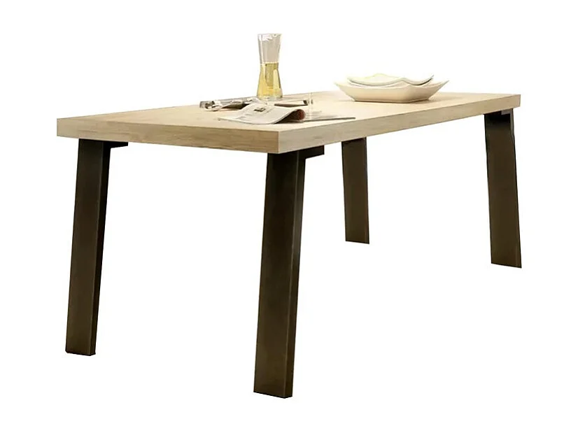Table 168x88cm avec pieds en métal, Collection SHOW, coloris chêne clair