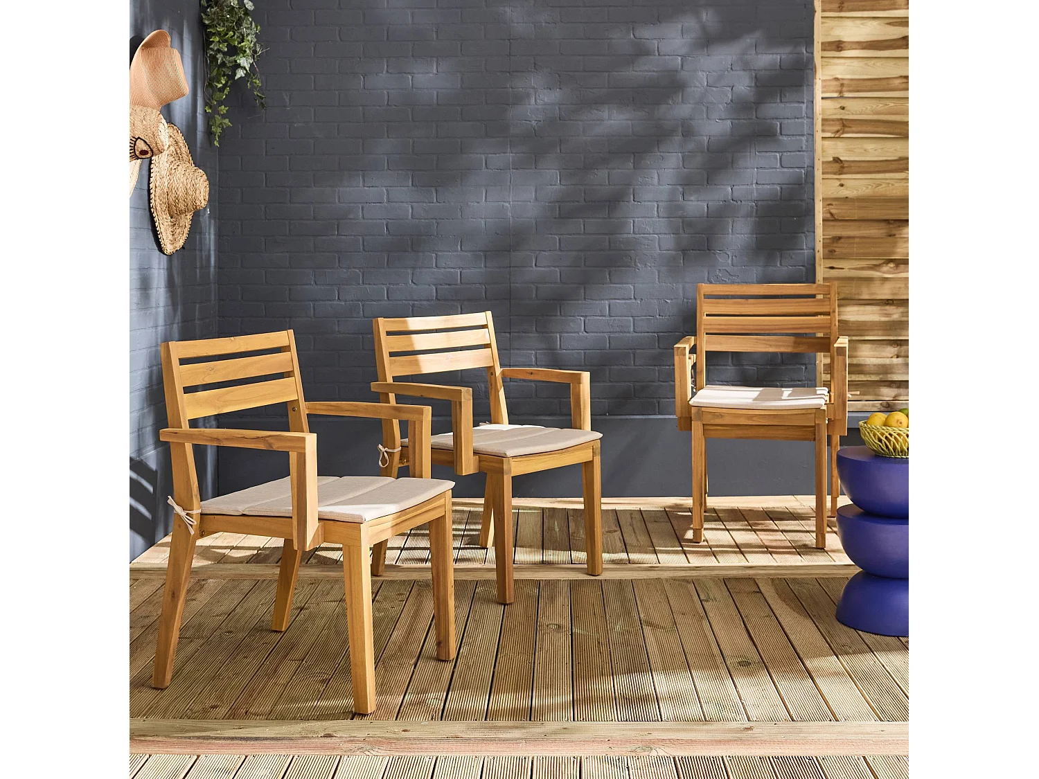 Set di 4 poltrone da giardino in legno di acacia con cuscino, beige