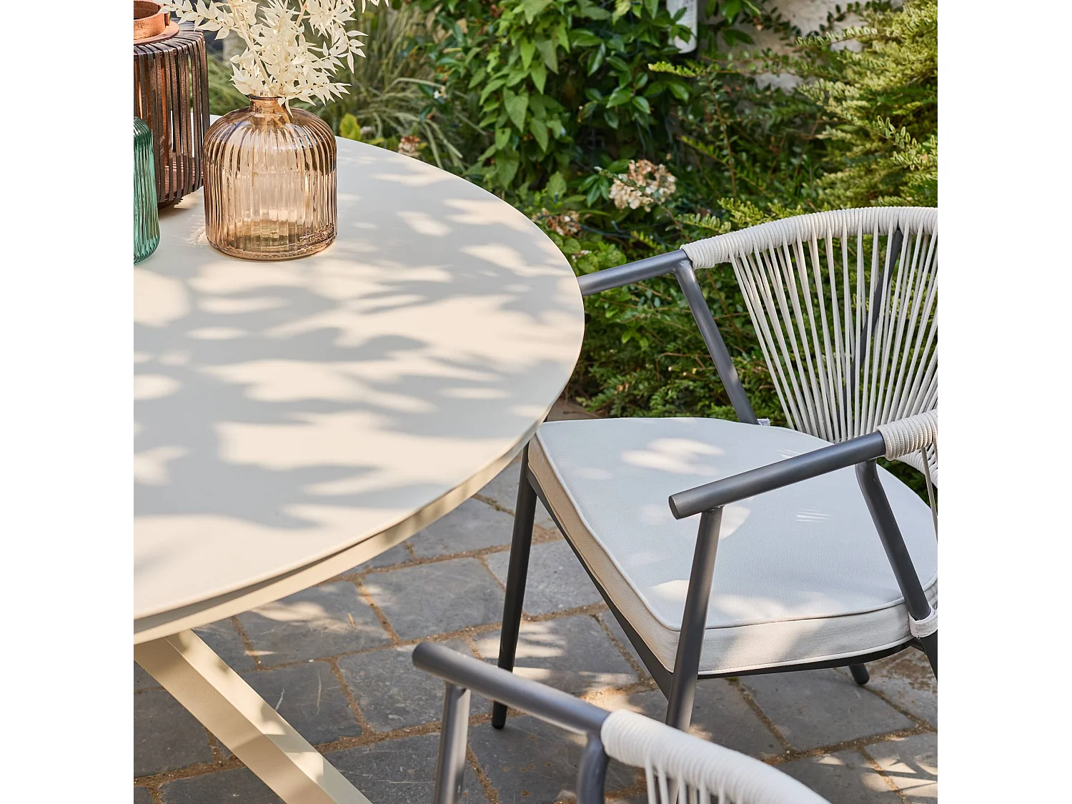 Set 4 sedie da giardino impilabili in acciaio e corde, beige