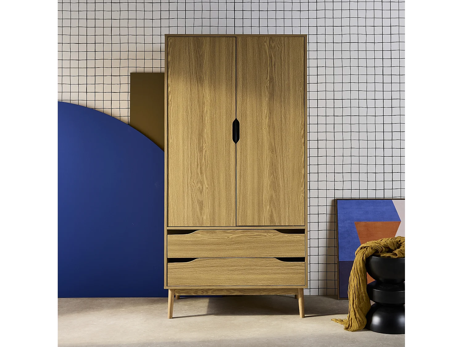 Armoire dressing vintage effet frêne 2 portes. 2 tiroirs. 1 tringle