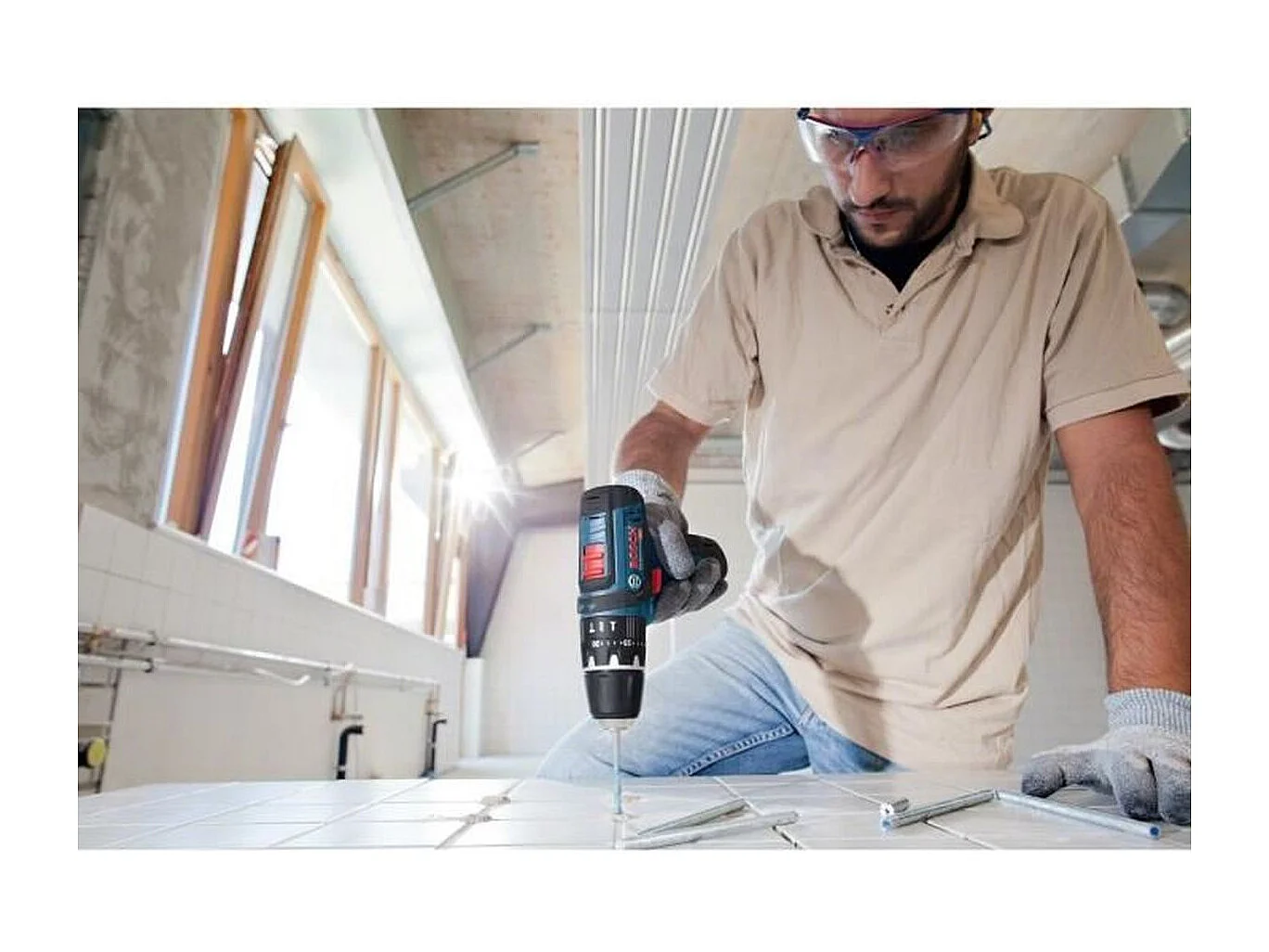 Taladro atornillador percutor inalámbrico BOSCH PROFESSIONAL GSB 12V-15 – Kit completo 2x2,0Ah, 10 accesorios, maletín