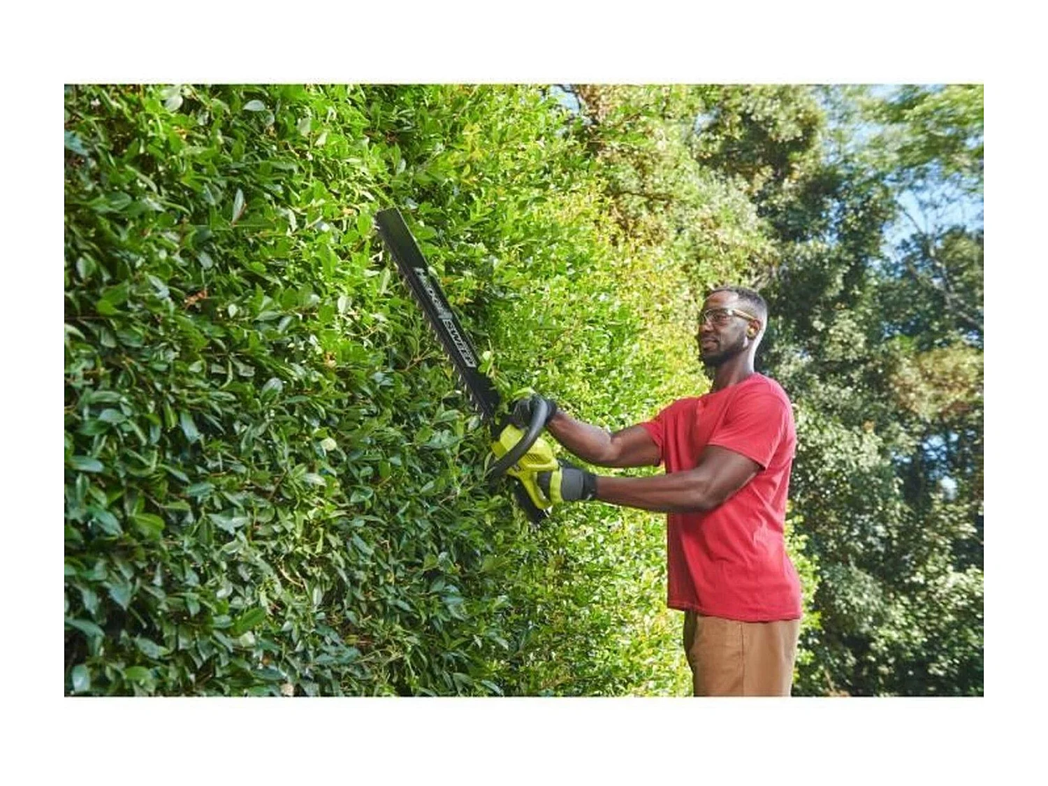 Taille-haies - RYOBI - 36 V - Lames 60 cm - Ecartement 26 mm - Fonction scie - 1 batterie lithium+ 36V 2,0 Ah et 1 chargeur 1,7