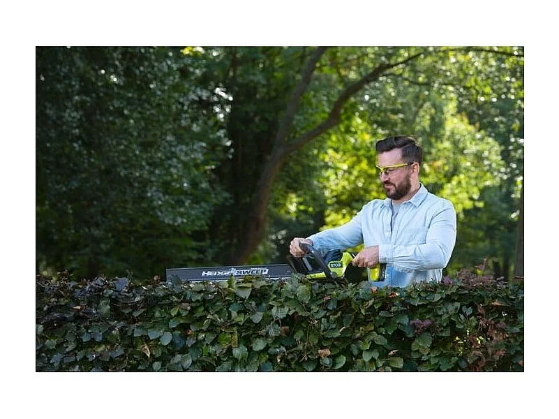 RYOBI 18V ONE+ Draadloze Heggenschaar 55 cm Bladen, 2,0 Ah Accu, HedgeSweep, Snijdt tot 24 mm
