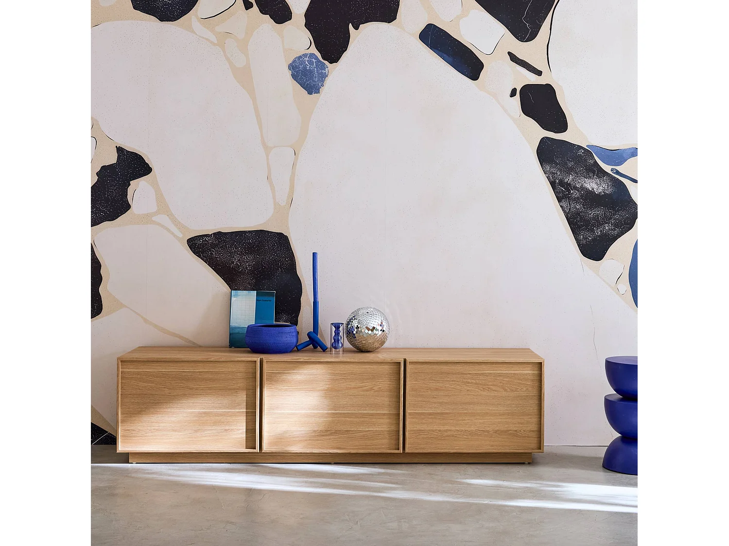 Mobile tv decorativo in legno 3 ante 180cm, marrone naturale