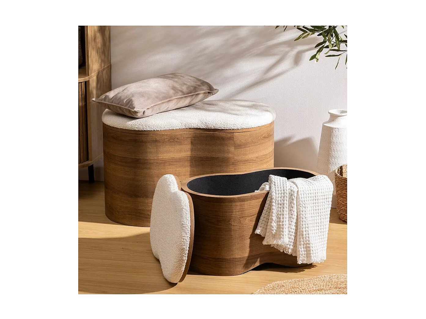 Lot de 2 bancs coffres de rangement en bois et bouclette blanche - Longueur 72 x Profondeur 45 x Hauteur 40,5 cm