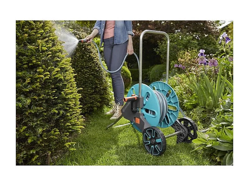 Dévidoir sur roues GARDENA CleverRoll M avec kit tuyau 25 m, poignée télescopique, blanc/bleu