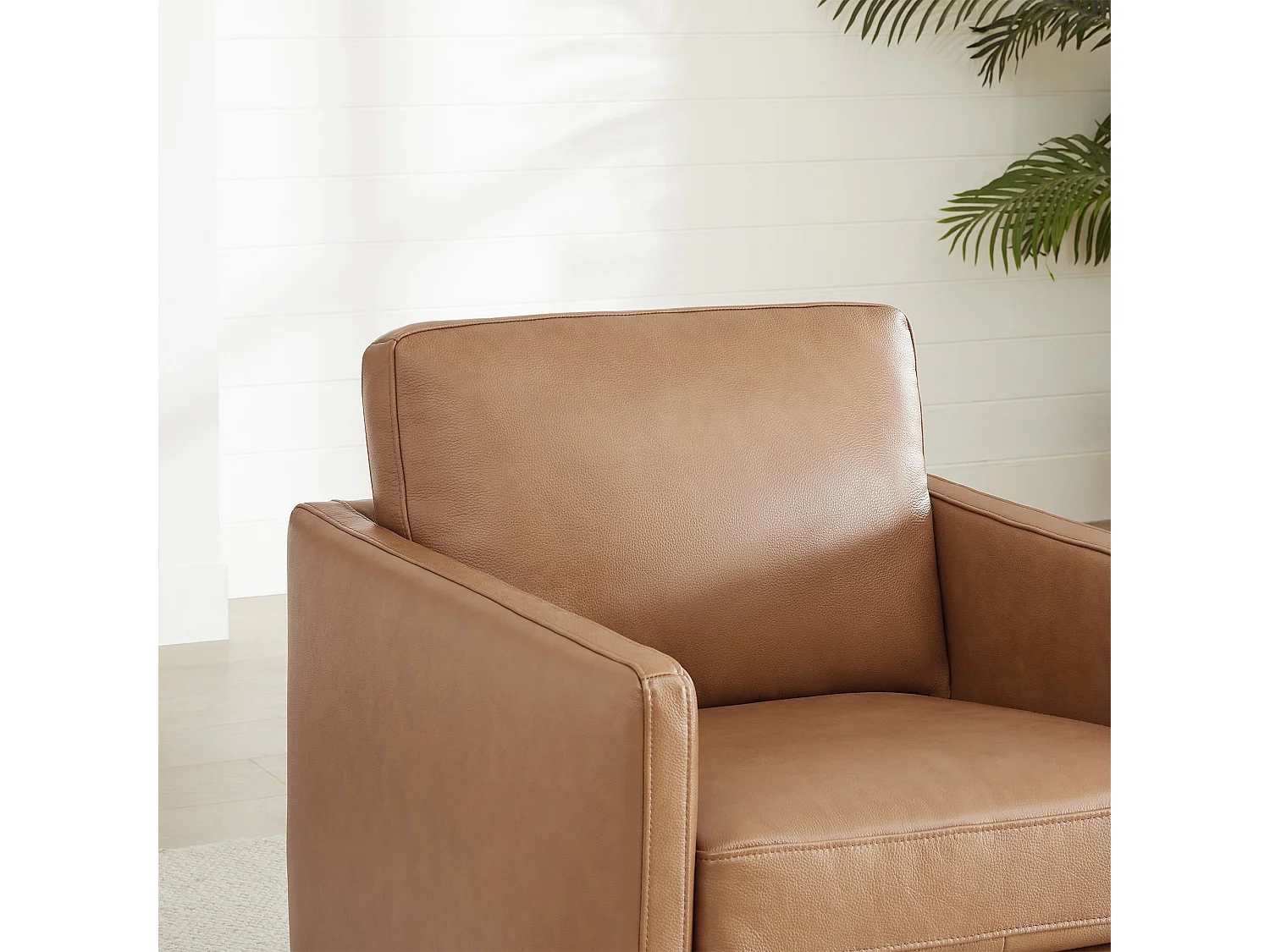 Fauteuil Pivotant En Cuir Véritable CHITA, Fauteuil Moderne Médiéval Certifié FSC Pour Salon Et Chambre, Entièrement Assemblé, Assise Sellier-Marron