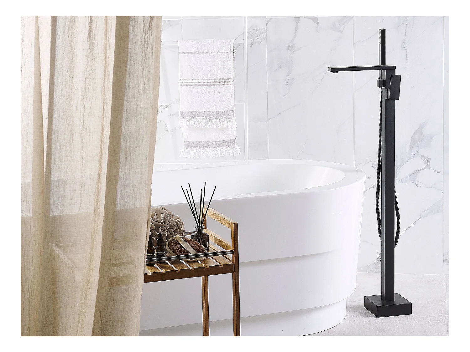 Robinet de baignoire autoportante DELLA Noir