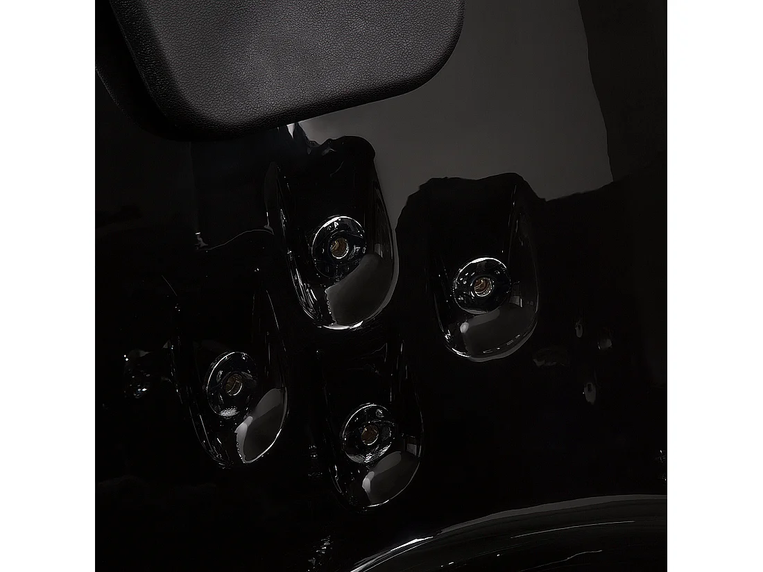 Vasca idromassaggio angolare con LED MARTINICA 214 x 155 cm Nero