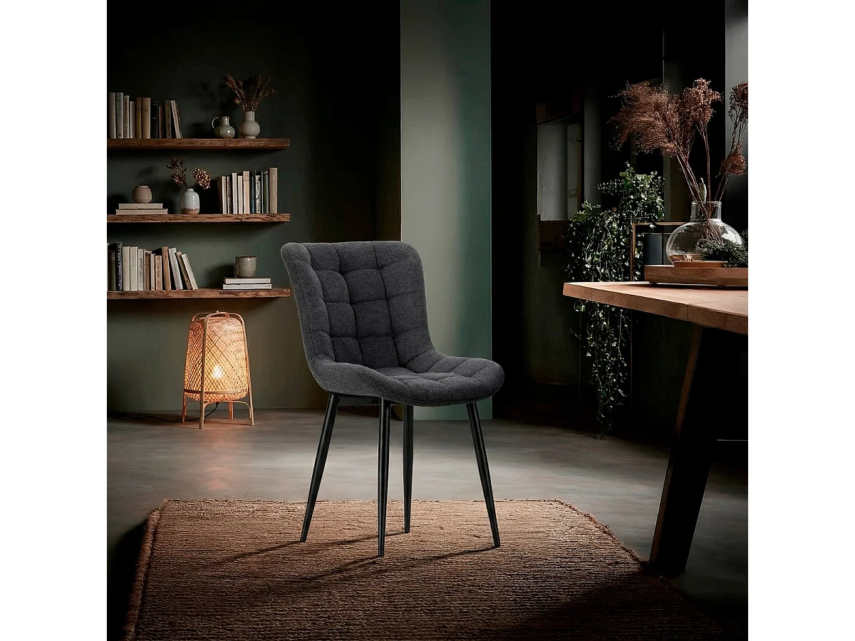 Set di 4 sedie in tessuto trapuntato con gambe in metallo, H 85 cm - MAË