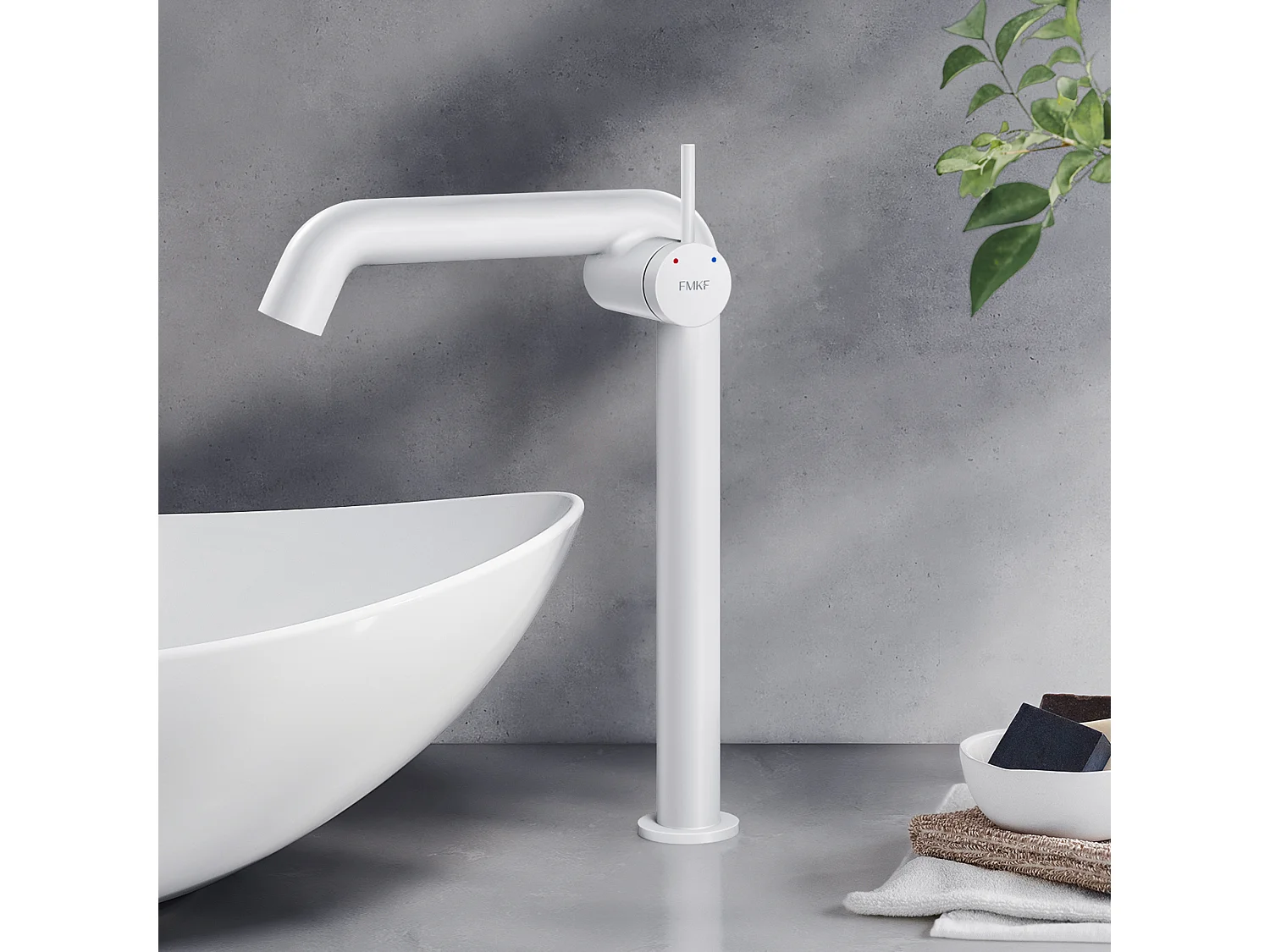 EMKE Mitigeur de lavabo haut design blanc mat en laiton avec cartouche céramique H.33,2x22 cm