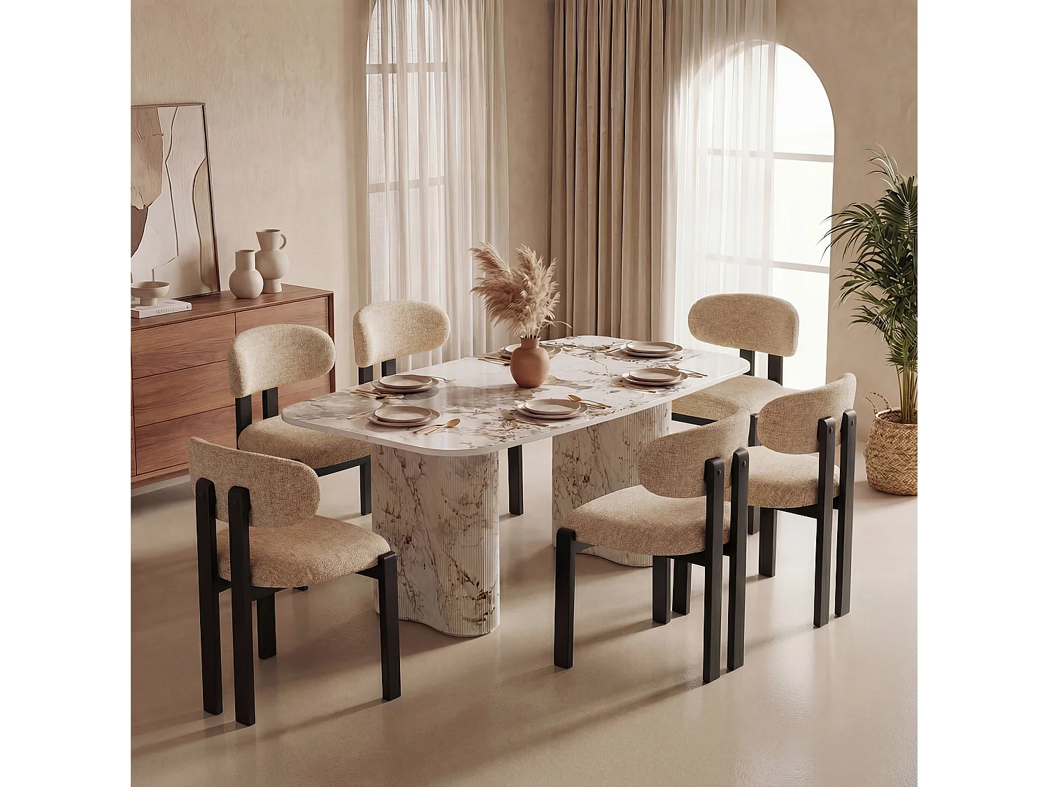 Lot de 2 chaises camel SMARTUE, revêtement en tissu chenille, assise épaisse, dossier incurvé, pieds noirs en bois d’hévéa