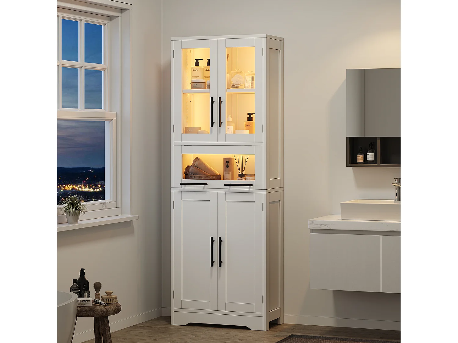 Hoher Badezimmerschrank 60x30x170 cm - Mit LED-Leiste - 4 Türen - Höhenverstellbare Einlegeböden - MDF - Weiß