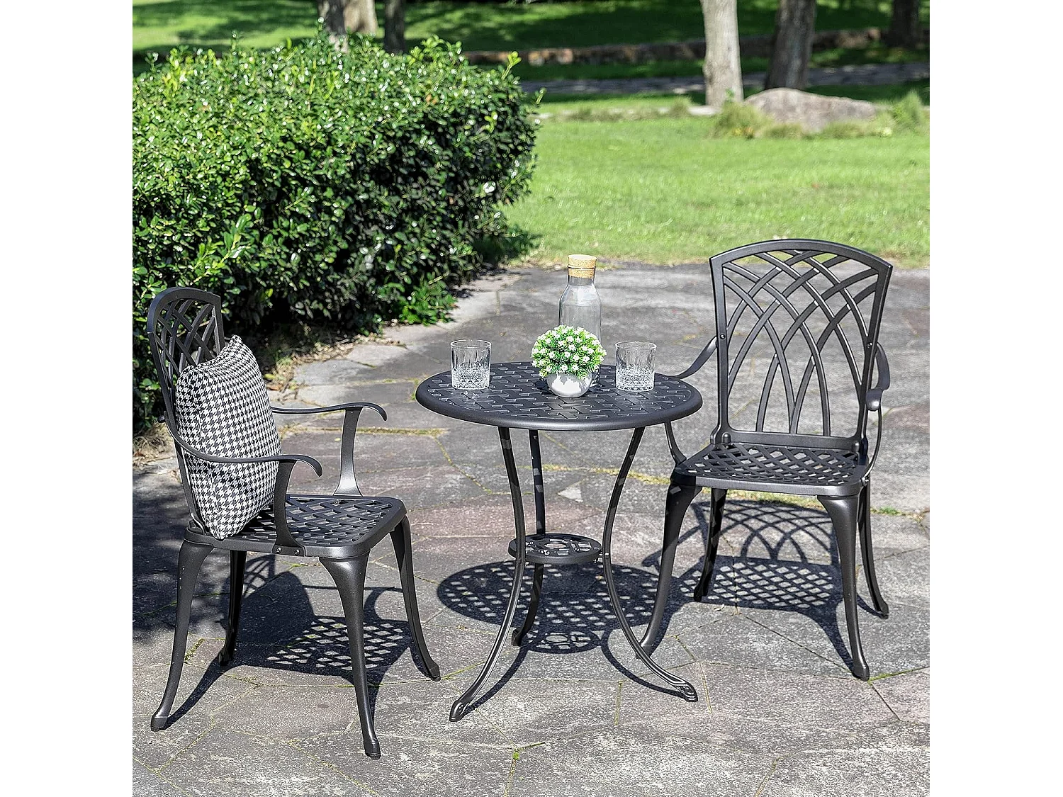 Ensemble bistro aluminium moulé noir 3 pièces table 61 cm chaises