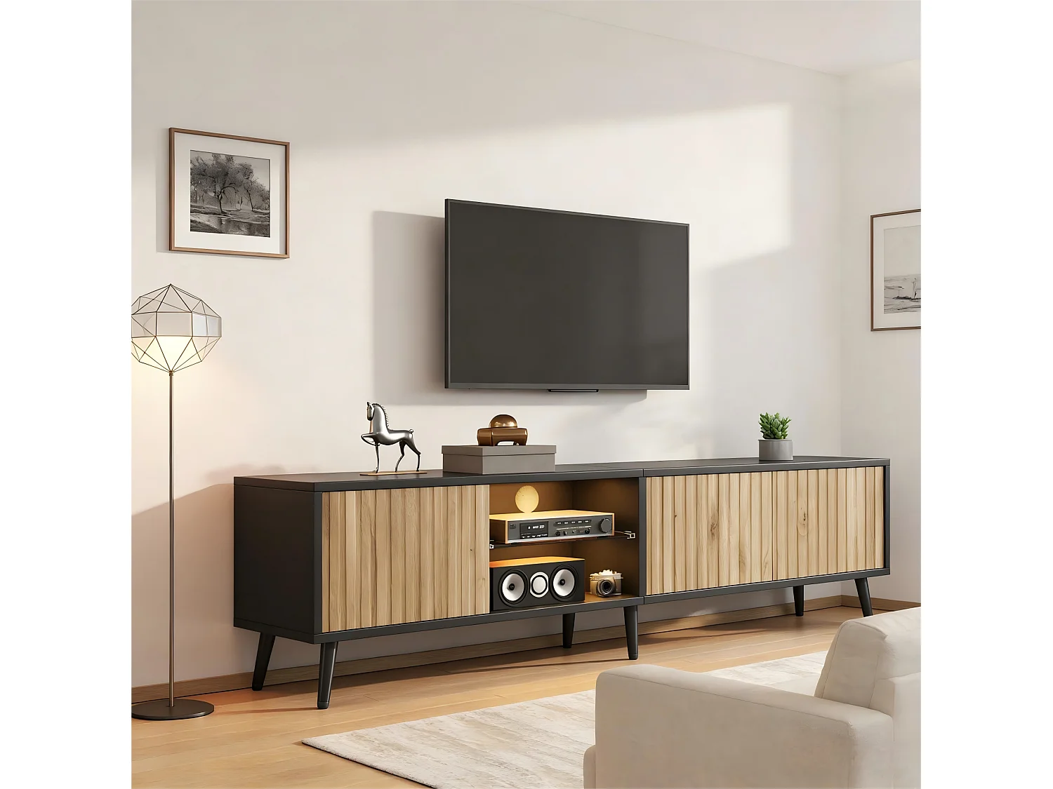 TV-Schrank 175x31x43,5 cm - LED-Beleuchtung - 3 Türen - 6 Füße - TV bis zu 75 Zoll - Spanplatten - Natur