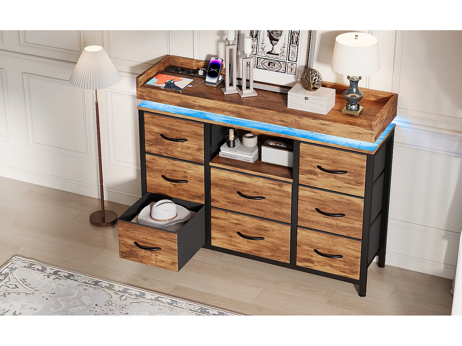 Commode 8 tiroirs - avec éclairage LED et port USB - structure en métal - 108 x 30 x 82 cm - Coloris rayé tigre