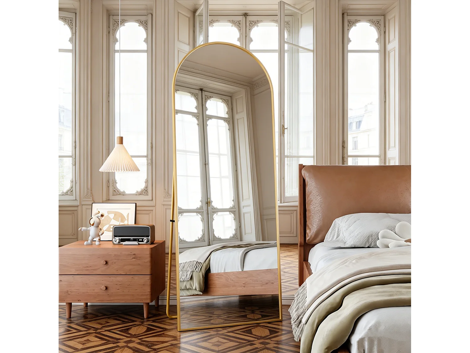 Miroir sur pied 162 x 53 cm - cadre en alliage d'aluminium - forme arquée - doré