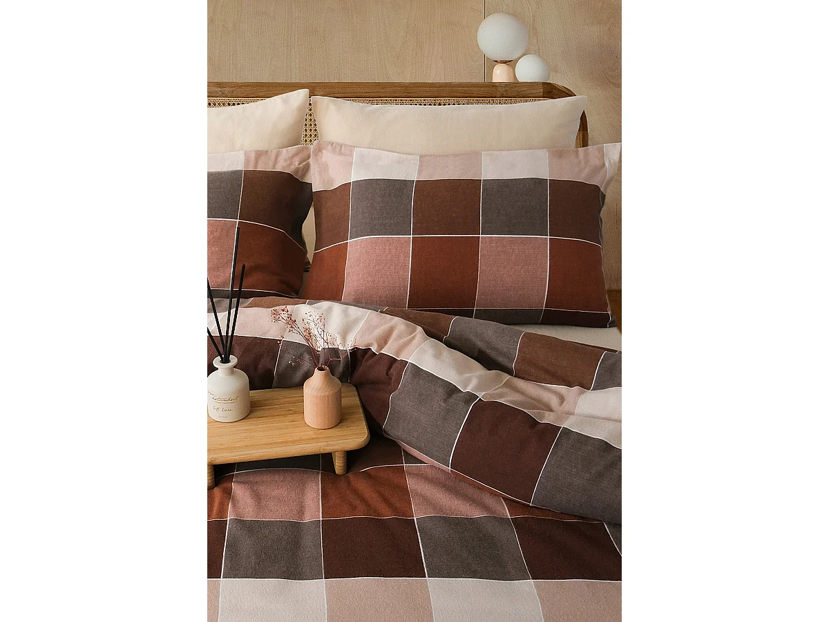 2 persoons beddengoed 200x200 cm+2 kussenslopen 65x65 cm in katoenen flanel